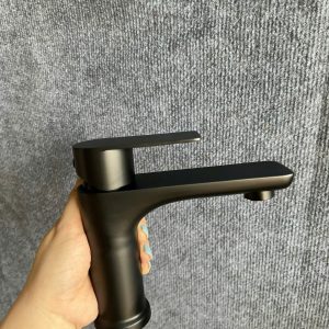 Vòi lavabo lạnh 08